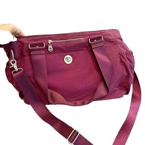 Baggallini Womens Maroon Palermo Weekender Travel Bag Nylon Crossbody Diaper Bag